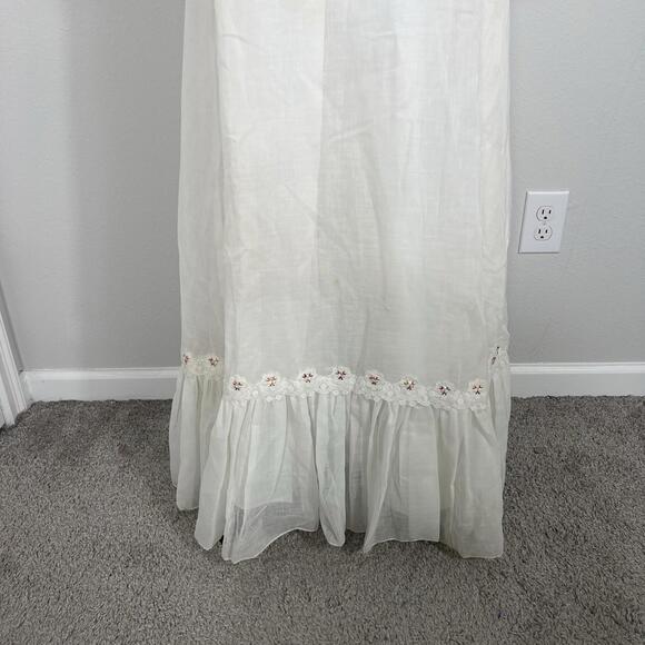 Vintage 1970's Wedding Dress White Pink Rose Details Prairie Cottage Modest - Picture 9 of 15